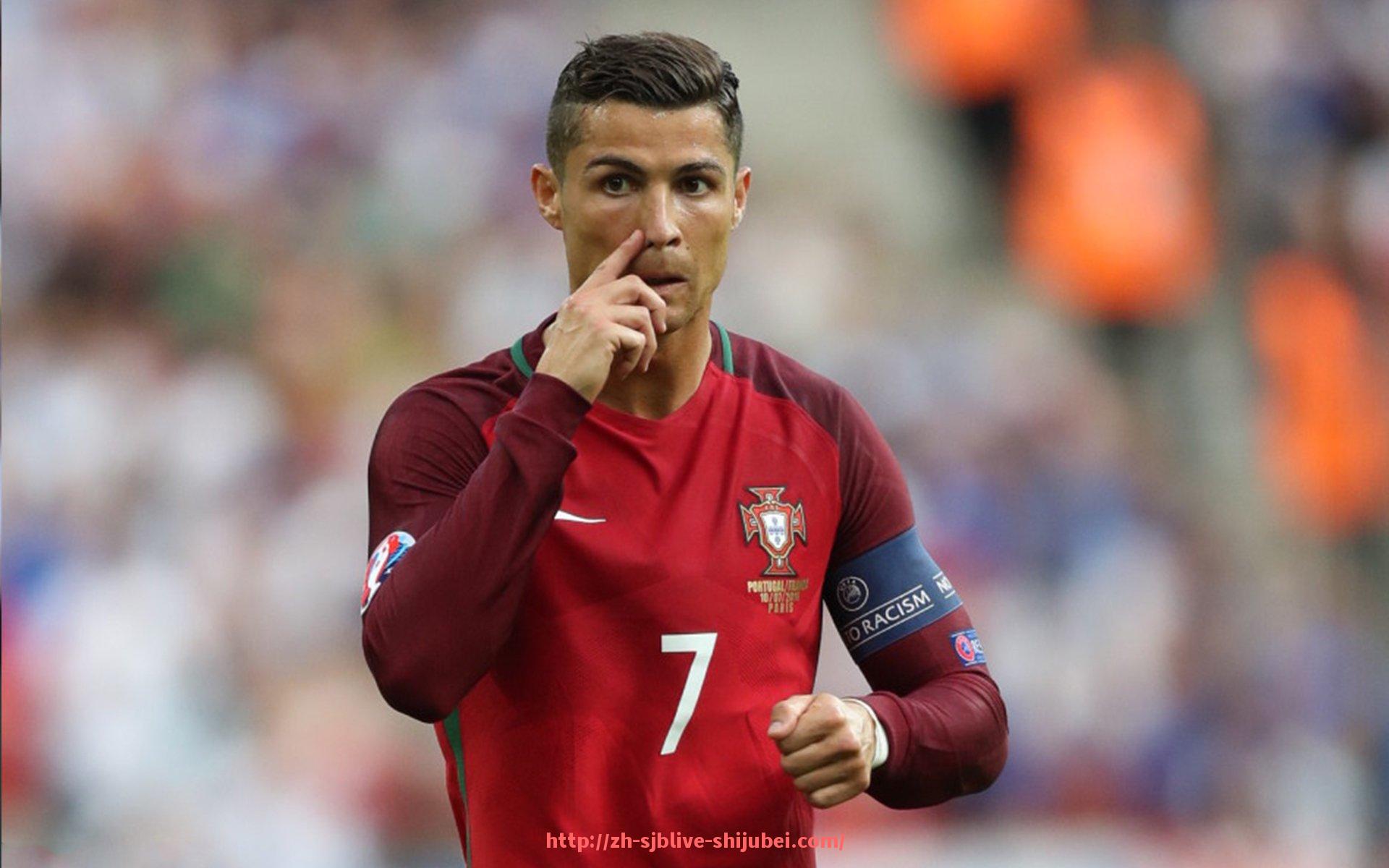 世俱杯直播-英超有哪些18岁左右的青年球员崭露头角?